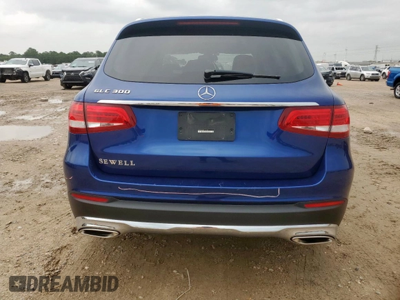 2019 Mercedes-Benz GLC 300 z VIN WDC0G4JB0KV157840, wystawiony jako Copart lot #63104085 z przebiegiem Nie podano mil oraz Szkoda całkowita • Salvage title. Historia ofert i sprzedaży dostępna na DreamBid. Obrazek 6.