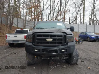 2006 Ford Super Duty F-250 XL with VIN 1FTSW21P16EC12948, listed as a IAAI auction lot 41742030 with 215,258 mi miles. Bid and sale history available at carsss.com. Image 12.