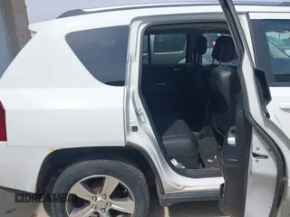 2017 Jeep Compass High Altitude with VIN 1C4NJCEB1HD212246, listed as a IAAI auction lot 42095253 with 123,834 mi miles. Bid and sale history available at carsss.com. Image 8.