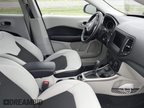 2018 Jeep Compass Altitude с VIN 3C4NJDBB0JT135993, выставлен на аукционе IAAI как лот 42345817 с пробегом 69 892 миль миль и . История ставок и продаж доступна на DreamBid. Изображение 5.