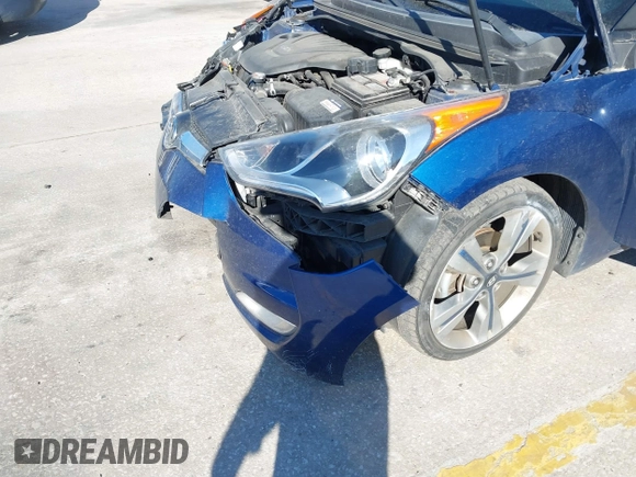 2016 Hyundai Veloster with VIN KMHTC6AD8GU302014, listed as a IAAI auction lot 41764406 with 102,893 mi miles. Bid and sale history available at carsss.com. Image 6.