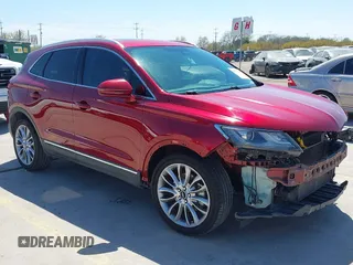 2017 Lincoln MKC Reserve z VIN 5LMCJ3C9XHUL13690, wystawiony jako IAAI lot #41777247 z przebiegiem 131 420 mil mil oraz . Historia ofert i sprzedaży dostępna na DreamBid. Obrazek 1.