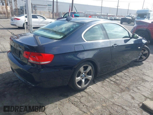 2009 BMW 3 Series 328i с VIN WBAWV13529P123146, выставлен на аукционе IAAI как лот 42244860 с пробегом 186 558 миль миль и . История ставок и продаж доступна на DreamBid. Изображение 4.