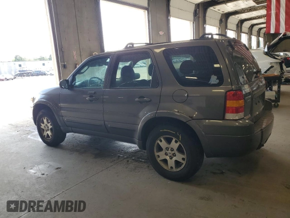 2005 Ford Escape Limited with VIN 1FMCU94125KD16158, listed as a Copart auction lot 62186025 with 213,370 mi miles and Salvage title. Bid and sale history available at DreamBid. Image 2.