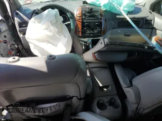 2004 Toyota Sienna XLE with VIN 5TDZA22C04S068616, listed as a Copart auction lot 52358685 with 0 mi miles and Salvage Title. Bid and sale history available at carsss.com. Image 8.