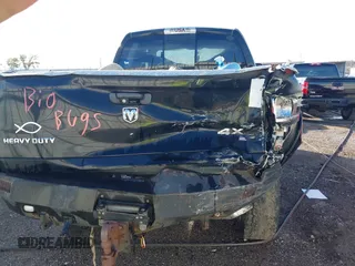 2006 Dodge Ram 3500 SLT with VIN 3D7LX38C06G173083, listed as a IAAI auction lot 40812972 with Not Provided miles. Bid and sale history available at carsss.com. Image 6.