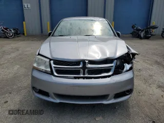 2013 Dodge Avenger SXT z VIN 1C3CDZCB0DN548175, wystawiony jako Copart lot #56795655 z przebiegiem 128 460 mil mil oraz Szkoda całkowita • Salvage title. Historia ofert i sprzedaży dostępna na DreamBid. Obrazek 5.