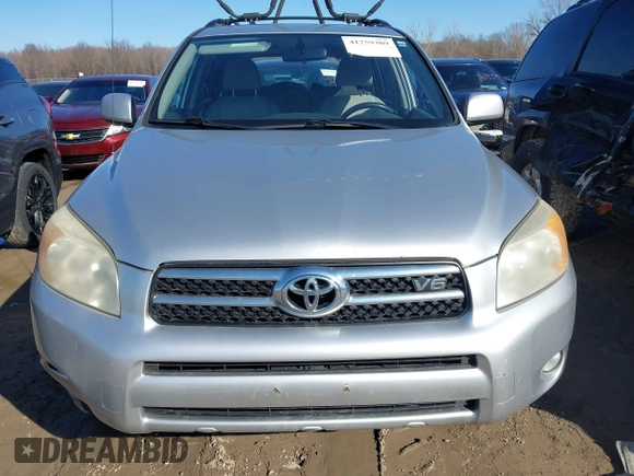 2006 Toyota RAV4 Limited with VIN JTMBK31V966006318, listed as a IAAI auction lot 41759309 with 205,614 mi miles. Bid and sale history available at carsss.com. Image 12.