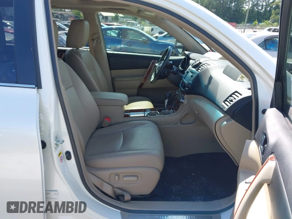 2013 Toyota Highlander Limited with VIN 5TDYK3EH0DS095515, listed as a IAAI auction lot 42251154 with 99,026 mi miles and . Bid and sale history available at DreamBid. Image 5.