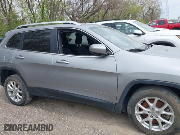 2016 Jeep Cherokee 75th Anniversary with VIN 1C4PJLCB5GW274005, listed as a IAAI auction lot 42037084 with 0 mi miles. Bid and sale history available at carsss.com. Image 12.