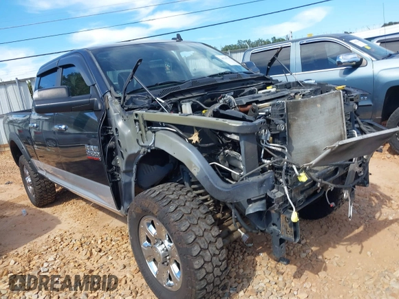 2016 Ram 2500 Laramie with VIN 3C6UR5FL8GG217024, listed as a IAAI auction lot 40235735 with 82,212 mi miles. Bid and sale history available at carsss.com. Image 1.