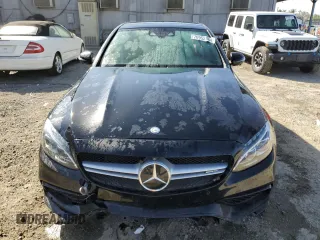 2017 Mercedes-Benz C 63 S AMG с VIN 55SWF8HB7HU191134, выставлен на аукционе Copart как лот 76952884 с пробегом 48 974 миль миль и Списание • Salvage title. История ставок и продаж доступна на DreamBid. Изображение 5.