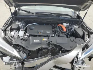 2025 Lexus NX 350h Premium z VIN 2T2GKCEZ1SC039928, wystawiony jako Copart lot #50650455 z przebiegiem 4 397 mil mil oraz Szkoda całkowita • Salvage title. Historia ofert i sprzedaży dostępna na DreamBid. Obrazek 12.