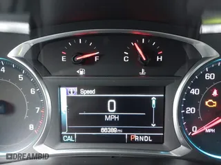 2019 Chevrolet Traverse LT Cloth with VIN 1GNEVGKWXKJ305057, listed as a IAAI auction lot 41667433 with 66,389 mi miles. Bid and sale history available at carsss.com. Image 15.