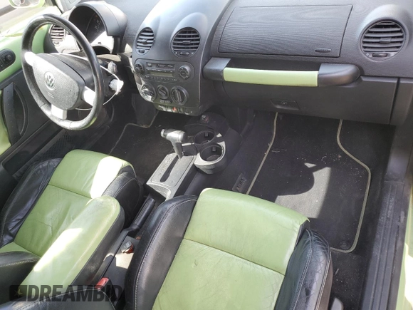 2003 Volkswagen Beetle GLS with VIN 3VWCD21C73M411769, listed as a Copart auction lot 46442835 with 110,768 mi miles and Clean title. Bid and sale history available at DreamBid. Image 8.