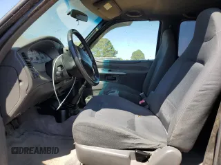2002 Ford Explorer Sport XLS с VIN 1FMZU70E82UC45698, выставлен на аукционе Copart как лот 50524575 с пробегом 106 835 миль миль и Списание • Salvage title. История ставок и продаж доступна на DreamBid. Изображение 7.