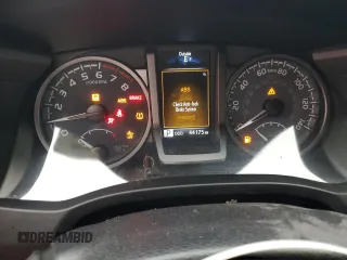 2021 Toyota Tacoma SR z VIN 5TFCZ5AN9MX265197, wystawiony jako Copart lot #51217585 z przebiegiem 44 175 mil mil oraz Czysty tytuł • Clean title. Historia ofert i sprzedaży dostępna na DreamBid. Obrazek 9.