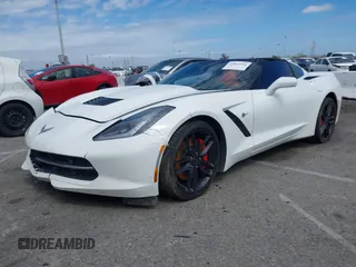 2016 Chevrolet Corvette Z51 3LT z VIN 1G1YM2D76G5116786, wystawiony jako IAAI lot #41815554 z przebiegiem 67 466 mil mil oraz . Historia ofert i sprzedaży dostępna na DreamBid. Obrazek 2.