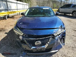 2022 Nissan Maxima SV with VIN 1N4AA6CV1NC505777, listed as a Copart auction lot 45900125 with 110,717 mi miles and Salvage Title. Bid and sale history available at carsss.com. Image 5.