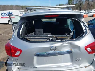 2018 Nissan Pathfinder SL with VIN 5N1DR2MM7JC647300, listed as a IAAI auction lot 41695700 with 124,573 mi miles. Bid and sale history available at carsss.com. Image 6.