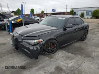 2020 Alfa Romeo Giulia Ti with VIN ZARFAMBN5L7635854, listed as a Copart auction lot 55817855 with 58,050 mi miles and Salvage title. Bid and sale history available at DreamBid. Image 1.