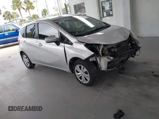 2017 Nissan Note SV z VIN 3N1CE2CP3HL376924, wystawiony jako IAAI lot #42649111 z przebiegiem 82 515 mil mil oraz . Historia ofert i sprzedaży dostępna na DreamBid. Obrazek 1.