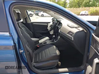 2021 Volkswagen Jetta S z VIN 3VWC57BU6MM046066, wystawiony jako IAAI lot #42199064 z przebiegiem 86 394 mil mil oraz . Historia ofert i sprzedaży dostępna na DreamBid. Obrazek 5.