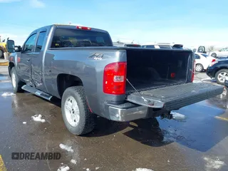 2013 Chevrolet Silverado 1500 LT with VIN 1GCRKSE75DZ364886, listed as a IAAI auction lot 41702368 with 69,351 mi miles and . Bid and sale history available at DreamBid. Image 3.