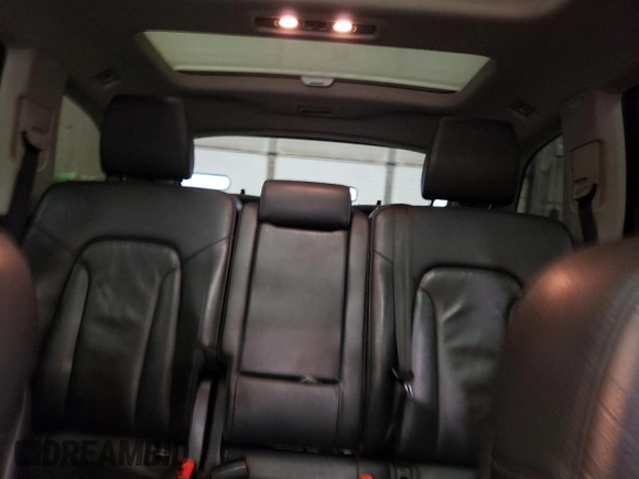 2014 Audi Q7 Premium Plus with VIN WA1LMAFE5ED010771, listed as a Copart auction lot 55587105 with 182,209 mi miles and Salvage title. Bid and sale history available at DreamBid. Image 10.