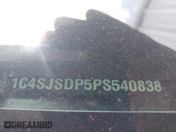 2023 Jeep Wagoneer Series III z VIN 1C4SJSDP5PS540838, wystawiony jako IAAI lot #42759405 z przebiegiem 72 439 mil mil oraz . Historia ofert i sprzedaży dostępna na DreamBid. Obrazek 9.