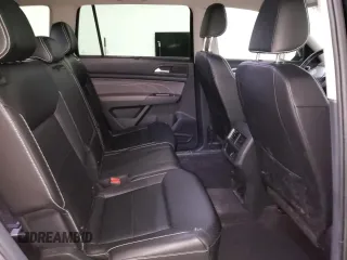 2022 Volkswagen Atlas SE z VIN 1V2LP2CA0NC505050, wystawiony jako Copart lot #52202695 z przebiegiem 28 477 mil mil oraz Czysty tytuł • Clean title. Historia ofert i sprzedaży dostępna na DreamBid. Obrazek 11.
