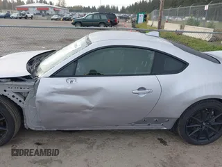 2022 Toyota 86 Premium с VIN JF1ZNBF1XN8751108, выставлен на аукционе IAAI как лот 40700214 с пробегом 33 033 миль миль и . История ставок и продаж доступна на DreamBid. Изображение 15.
