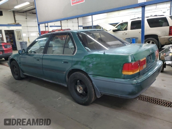 1993 Honda Accord z VIN 1HGCB7652PA155769, wystawiony jako Copart lot #45200625 z przebiegiem 251 834 mil mil oraz Szkoda całkowita • Salvage title. Historia ofert i sprzedaży dostępna na DreamBid. Obrazek 2.