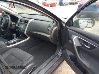 2015 Nissan Altima S with VIN 1N4AL3AP0FN382119, listed as a IAAI auction lot 41997736 with 243,034 mi miles and . Bid and sale history available at DreamBid. Image 5.