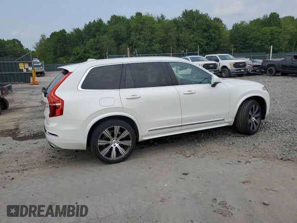 2021 Volvo XC90 Inscription with VIN YV4A22PLXM1767426, listed as a Copart auction lot 59508365 with 22,014 mi miles and Salvage title. Bid and sale history available at DreamBid. Image 3.