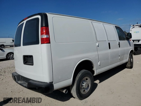 2021 Chevrolet Express Cargo with VIN 1GCWGAF73M1242040, listed as a Copart auction lot 41589245 with 41,195 mi miles and Salvage title. Bid and sale history available at DreamBid. Image 3.