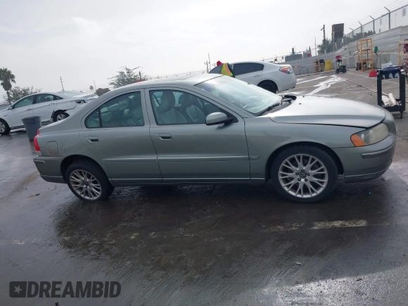 2006 Volvo S60 2.4L Turbo with VIN YV1RS547X62555387, listed as a IAAI auction lot 41216578 with 126,250 mi miles. Bid and sale history available at carsss.com. Image 13.