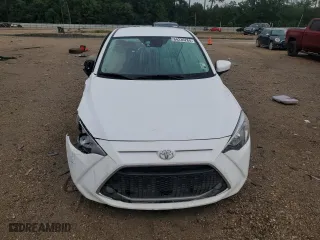 2019 Toyota Yaris Sedan L with VIN 3MYDLBYV1KY525177, listed as a Copart auction lot 64236284 with 18,710 mi miles and Salvage Title. Bid and sale history available at carsss.com. Image 5.