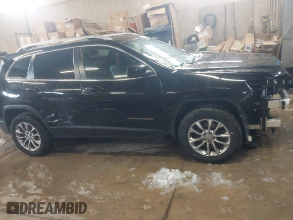 2019 Jeep Cherokee Altitude with VIN 1C4PJMLB4KD268366, listed as a IAAI auction lot 41716837 with 136,185 mi miles and . Bid and sale history available at DreamBid. Image 13.