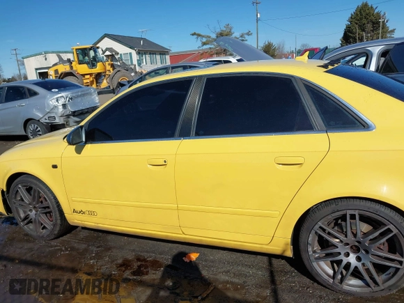 2007 Audi S4 z VIN WAUGL78E67A097172, wystawiony jako IAAI lot #41451188 z przebiegiem 160 916 mil mil oraz . Historia ofert i sprzedaży dostępna na DreamBid. Obrazek 14.