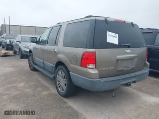 2003 Ford Expedition Special Service with VIN 1FMRU15W73LC55760, listed as a IAAI auction lot 41586829 with 278,386 mi miles. Bid and sale history available at carsss.com. Image 3.