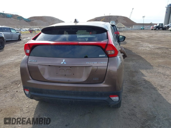 2018 Mitsubishi Eclipse Cross LE z VIN JA4AT4AA2JZ061576, wystawiony jako IAAI lot #41565617 z przebiegiem 28 488 mil mil oraz . Historia ofert i sprzedaży dostępna na DreamBid. Obrazek 16.