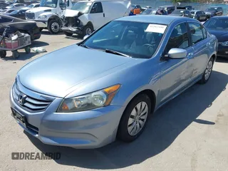 2011 Honda Accord LX z VIN 1HGCP2F33BA024538, wystawiony jako IAAI lot #42267599 z przebiegiem 142 787 mil mil oraz . Historia ofert i sprzedaży dostępna na DreamBid. Obrazek 17.
