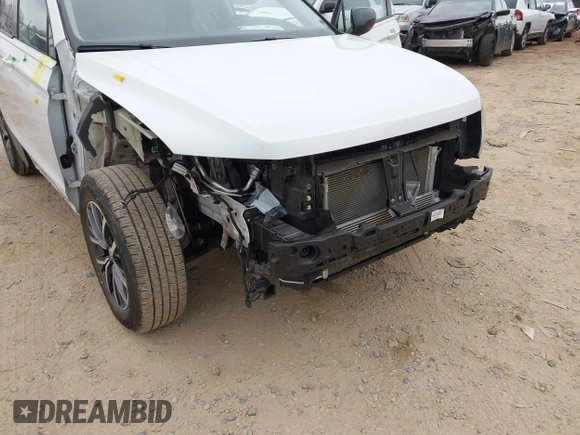 2021 Volkswagen Tiguan S with VIN 3VV1B7AX5MM086946, listed as a IAAI auction lot 41763747 with 41,713 mi miles and . Bid and sale history available at DreamBid. Image 6.
