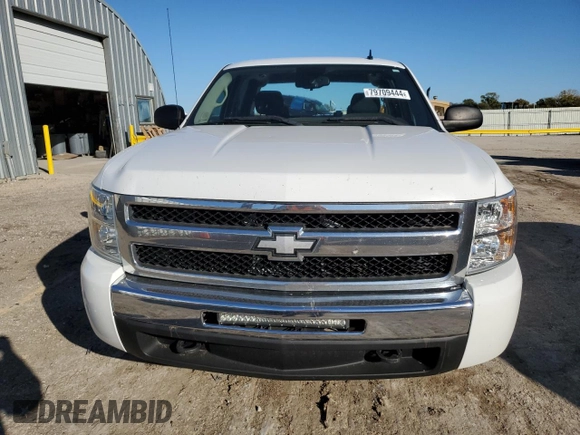 2009 Chevrolet Silverado 1500 LT with VIN 3GCEC23C49G124831, listed as a Copart auction lot 79709444 with 319,229 mi miles and Salvage Title. Bid and sale history available at carsss.com. Image 5.