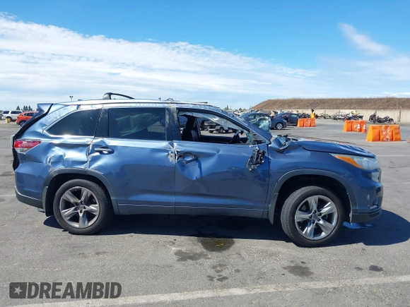 2015 Toyota Highlander Limited с VIN 5TDDKRFH0FS210245, выставлен на аукционе IAAI как лот 42796959 с пробегом 137 181 миль миль и . История ставок и продаж доступна на DreamBid. Изображение 12.