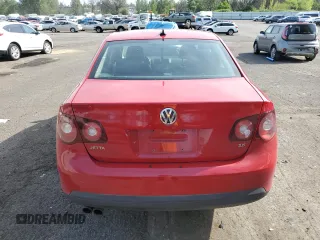 2008 Volkswagen Jetta SE z VIN 3VWRM71KX8M043321, wystawiony jako Copart lot #54168215 z przebiegiem 175 604 mil mil oraz Szkoda całkowita • Salvage title. Historia ofert i sprzedaży dostępna na DreamBid. Obrazek 6.