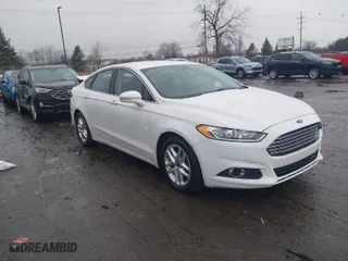 2016 Ford Fusion SE with VIN 1FA6P0HD2G5127171, listed as a IAAI auction lot 41667020 with 89,642 mi miles. Bid and sale history available at carsss.com. Image 1.