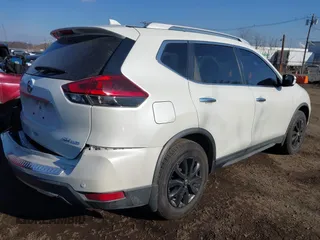 2019 Nissan Rogue SV with VIN KNMAT2MV0KP551083, listed as a IAAI auction lot 41364279 with 38,405 mi miles. Bid and sale history available at carsss.com. Image 4.