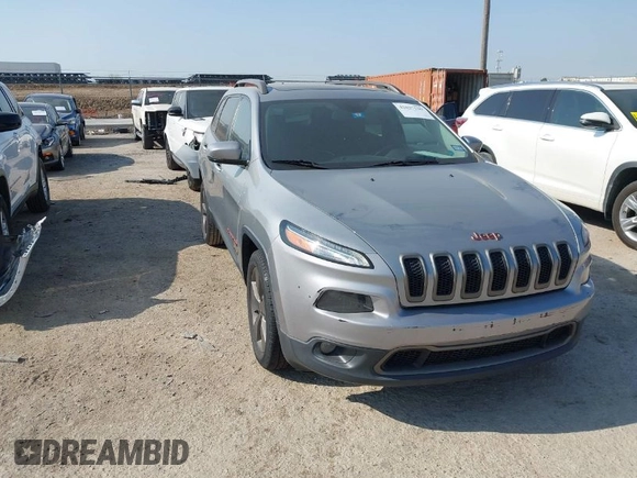 2016 Jeep Cherokee Latitude with VIN 1C4PJLCB7GW256587, listed as a IAAI auction lot 42037539 with 209,267 mi miles. Bid and sale history available at carsss.com. Image 1.